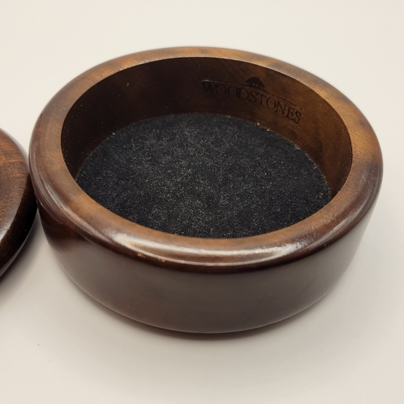 Vintage Woodstone Lined trikent Box with Handpainted Flowers/ Natural Agate Lid - Picture 4 of 7